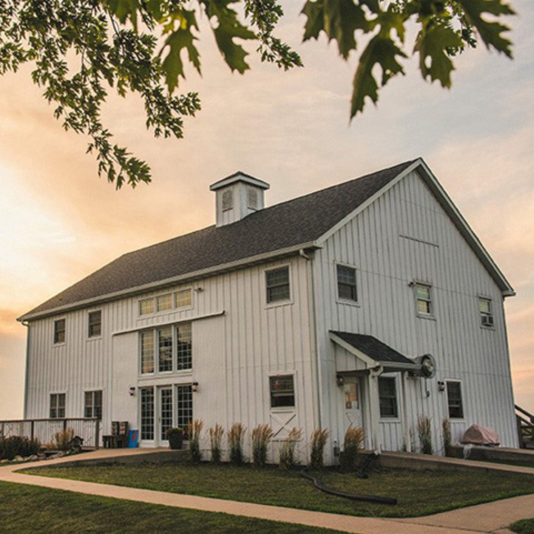 photo of wallace farm barn
