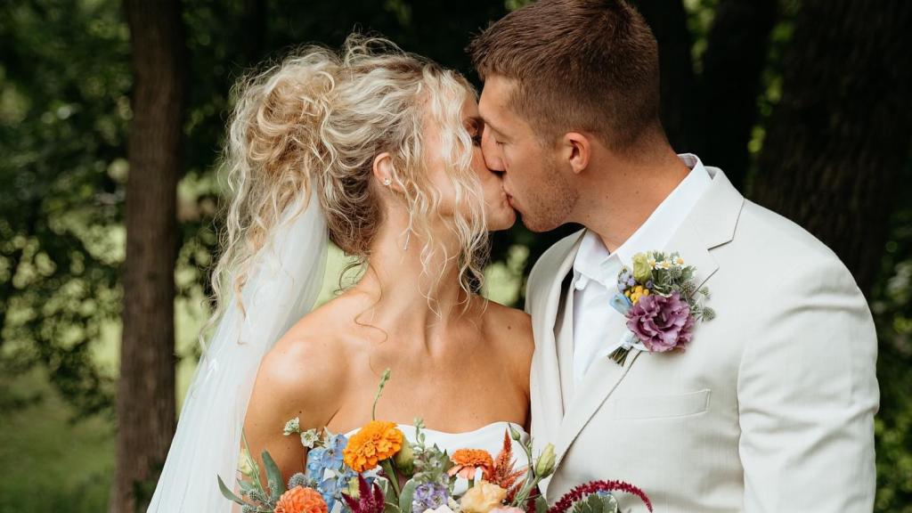 August Wedding Florals 