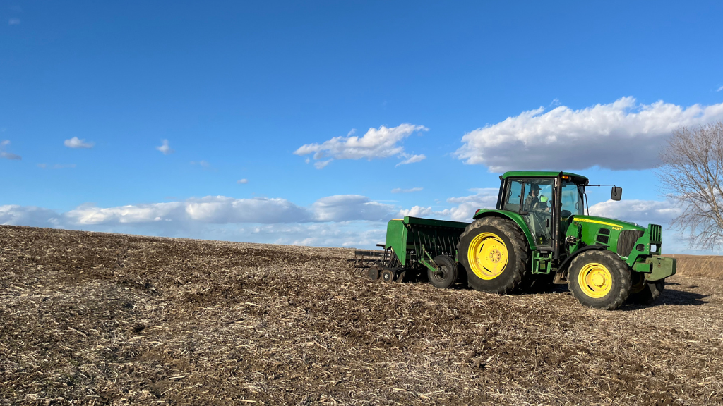 Image: Planting spring wheat
