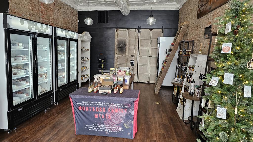 Montross Market interior