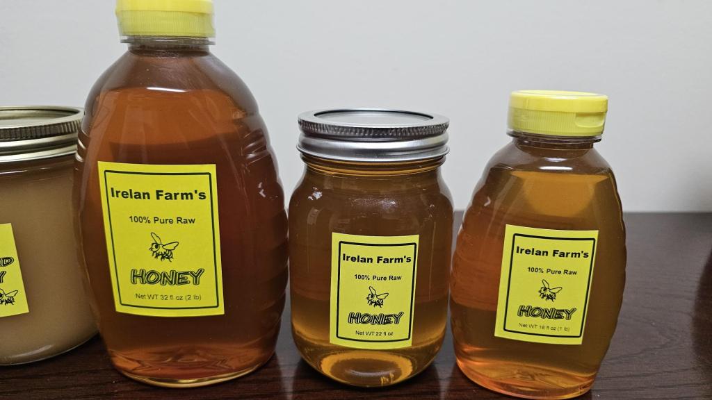 Regular honey available in plastic bottles and glass jars
